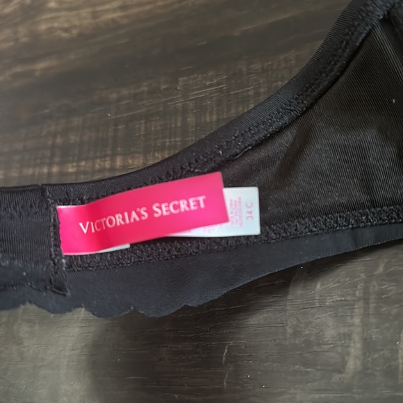 Victoria’s Secret Bathing Suit Top Sz: 34C - Picture 5 of 7